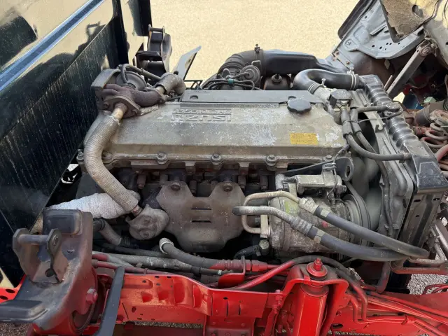 いすゞ エルフ KC-NKR66ED(2WD)の写真40