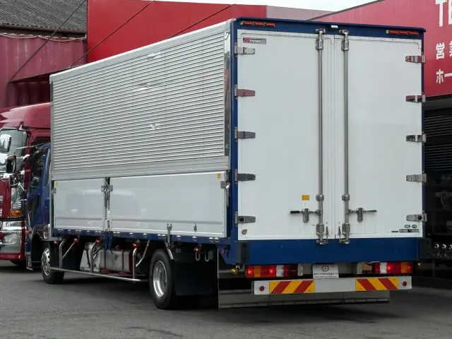 三菱 ファイター 2KG-FK64F(2WD)の写真4