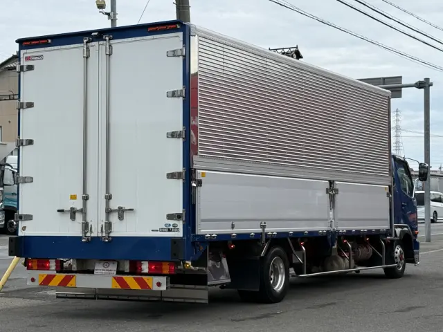 三菱 ファイター 2KG-FK64F(2WD)の写真6