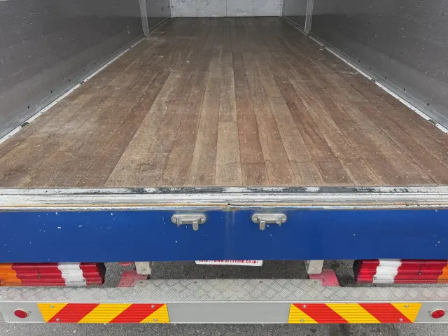 三菱 ファイター 2KG-FK64F(2WD)の写真13