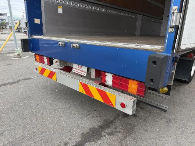 三菱 ファイター 2KG-FK64F(2WD)の写真17