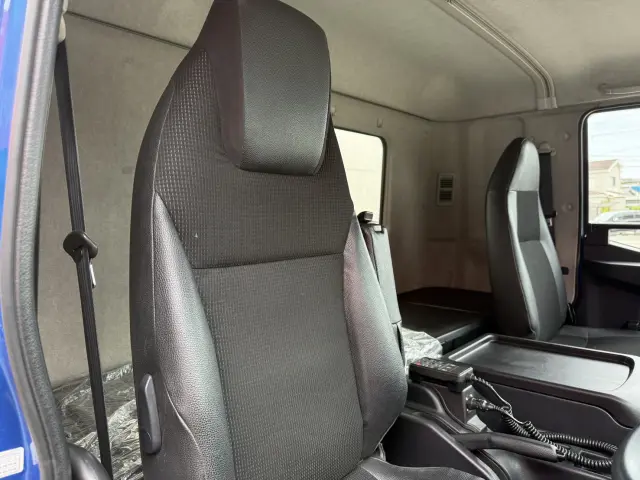 三菱 ファイター 2KG-FK64F(2WD)の写真18