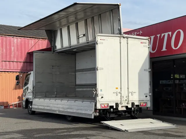 三菱 ファイター TKG-FK64F(2WD)の写真11