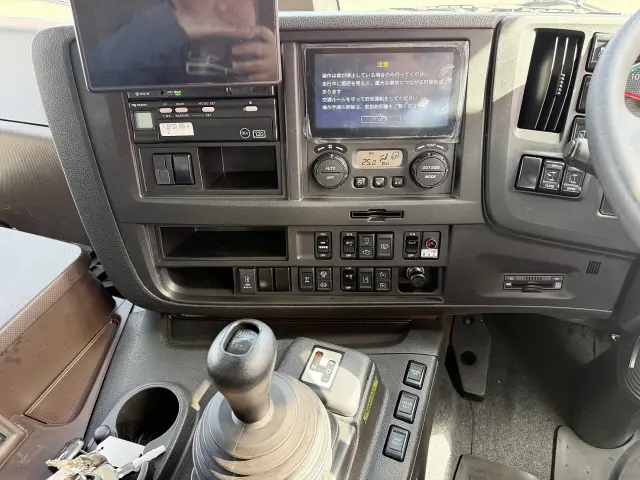 いすゞ ギガ 2PG-CYJ77D(未入力/関係無)の写真21