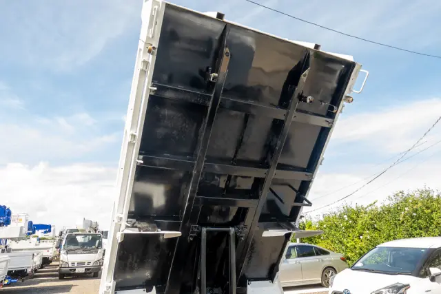 いすゞ エルフ SKG-NPR85AN(2WD)の写真12