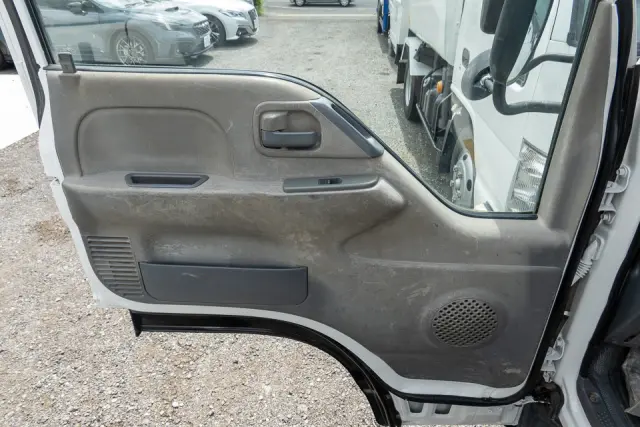 いすゞ エルフ SKG-NPR85AN(2WD)の写真26