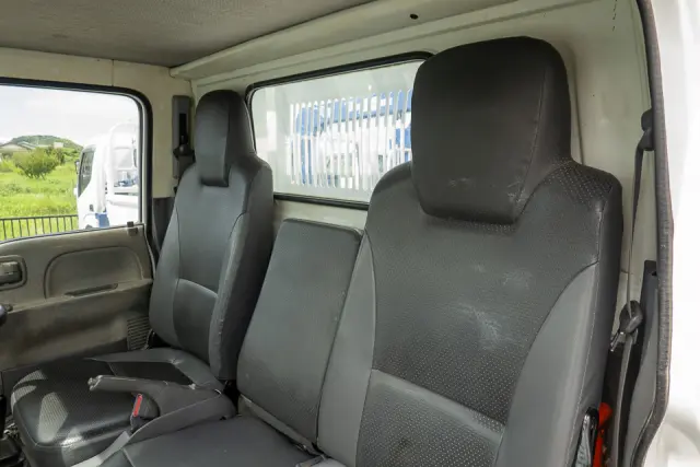 いすゞ エルフ SKG-NPR85AN(2WD)の写真28