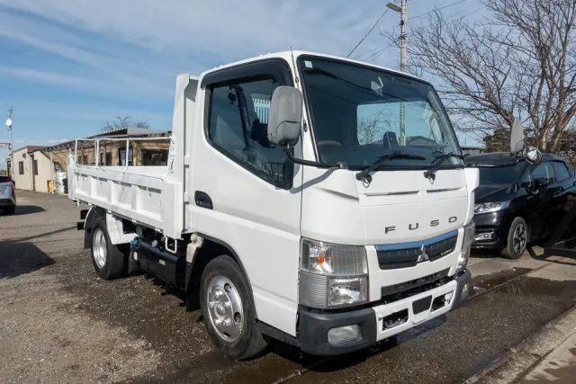 三菱 キャンター 2PG-FBA60(2WD)の写真3