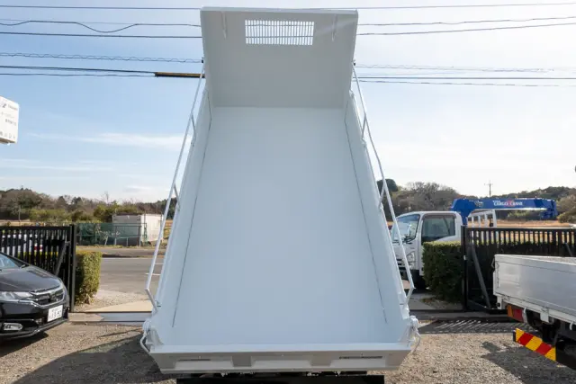 三菱 キャンター 2PG-FBA60(2WD)の写真8