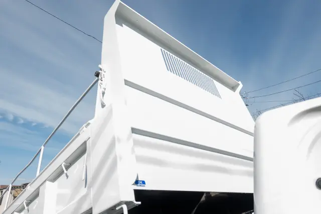 三菱 キャンター 2PG-FBA60(2WD)の写真9