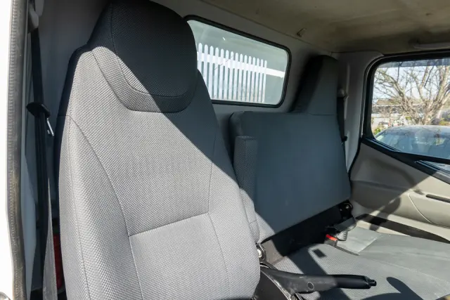 三菱 キャンター 2PG-FBA60(2WD)の写真21