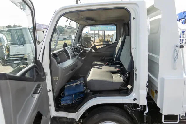 三菱 キャンター 2PG-FBA60(2WD)の写真27