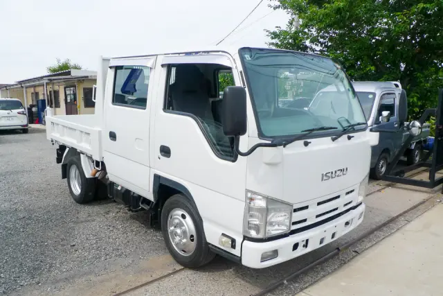 いすゞ エルフ TKG-NJR85AD(2WD)の写真3