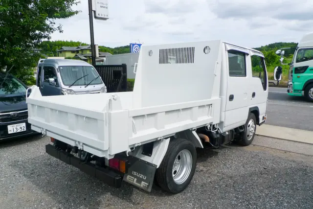 いすゞ エルフ TKG-NJR85AD(2WD)の写真6