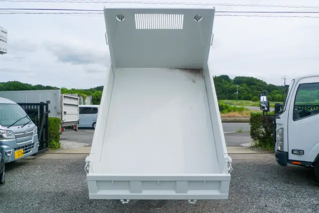 いすゞ エルフ TKG-NJR85AD(2WD)の写真7