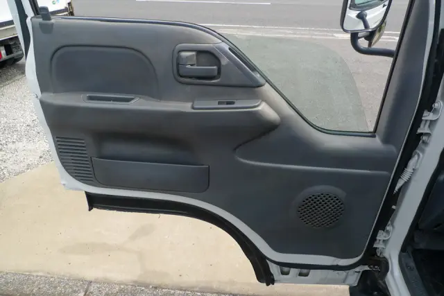 いすゞ エルフ TKG-NJR85AD(2WD)の写真26