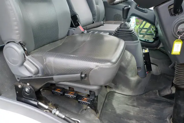 いすゞ フォワード TKG-FRR90S1(2WD)の写真25