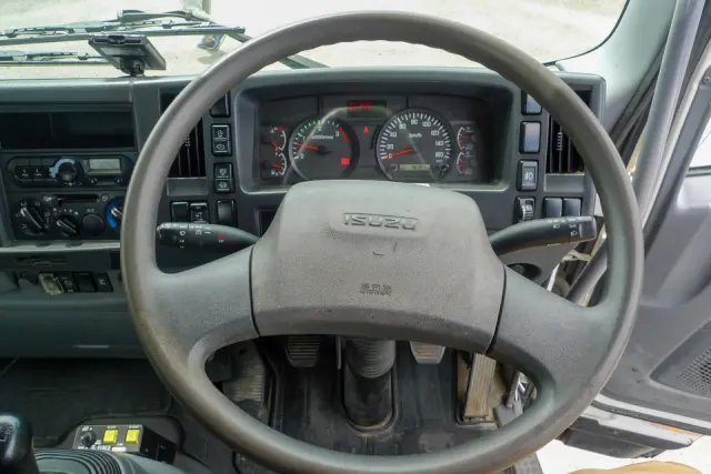 いすゞ フォワード TKG-FRR90S1(2WD)の写真26