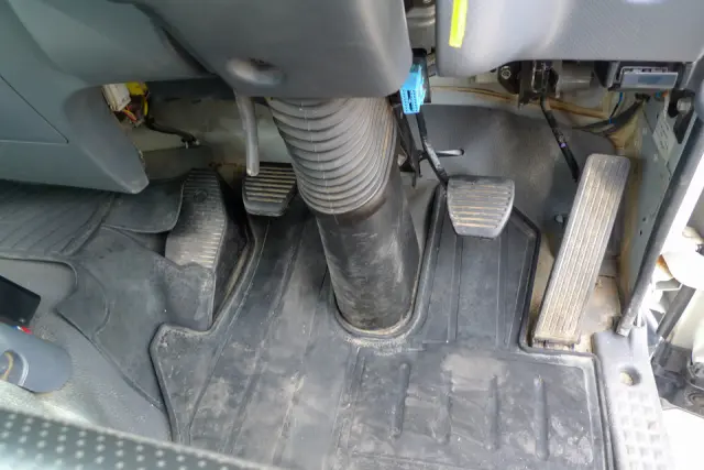 いすゞ フォワード TKG-FRR90S1(2WD)の写真27