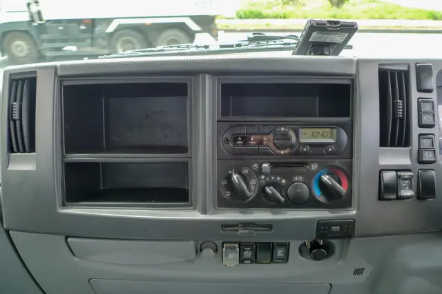 いすゞ フォワード TKG-FRR90S1(2WD)の写真28