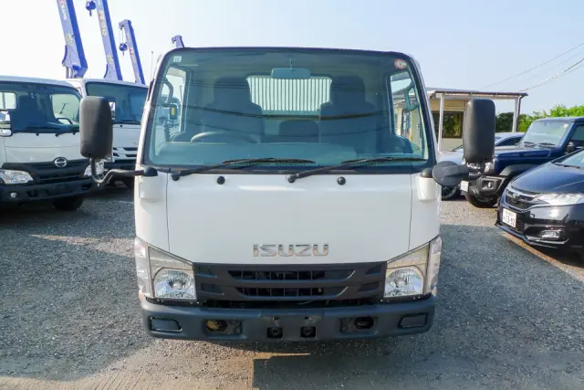 いすゞ エルフ TPG-NKR85AN(2WD)の写真2