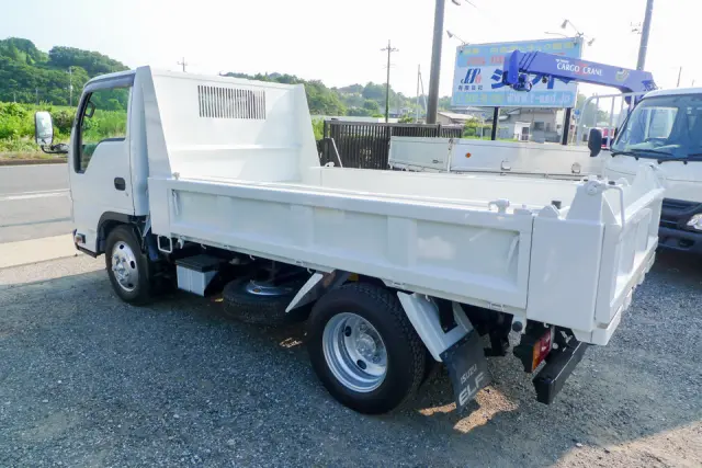 いすゞ エルフ TPG-NKR85AN(2WD)の写真5