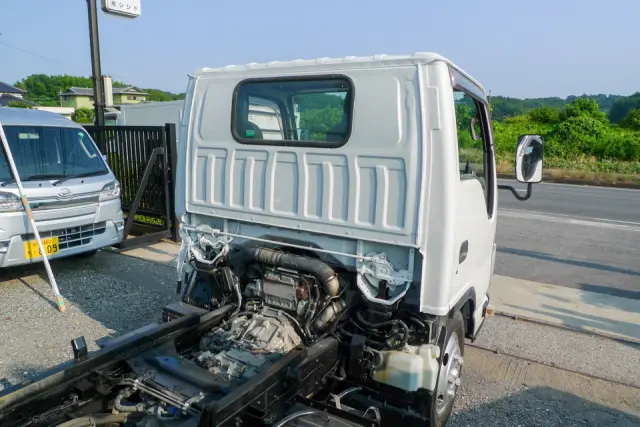 いすゞ エルフ TPG-NKR85AN(2WD)の写真8