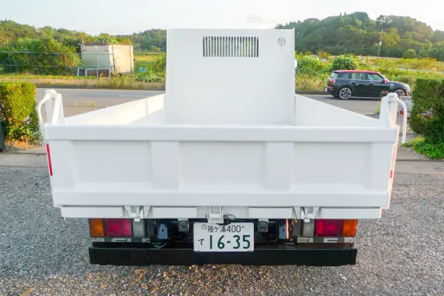 いすゞ エルフ TPG-NKR85AD(2WD)の写真4