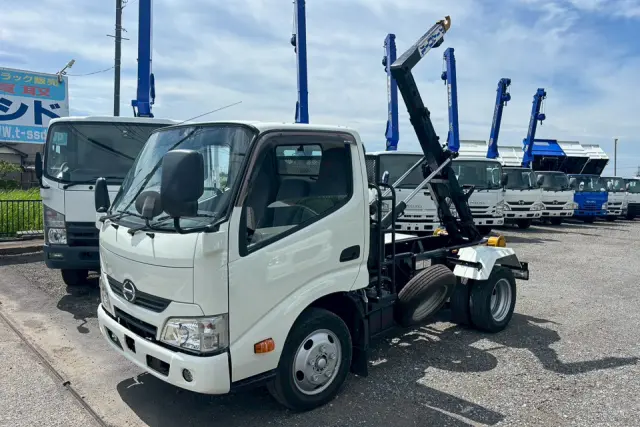 日野 デュトロ TKG-XZU605M(2WD)の写真4