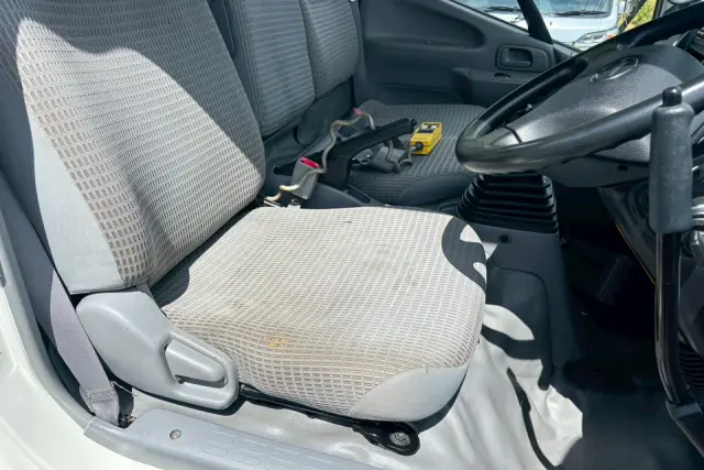 日野 デュトロ TKG-XZU605M(2WD)の写真21