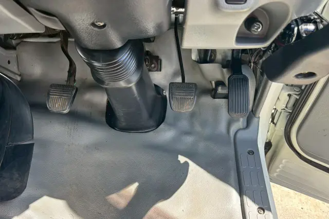 日野 デュトロ TKG-XZU605M(2WD)の写真23