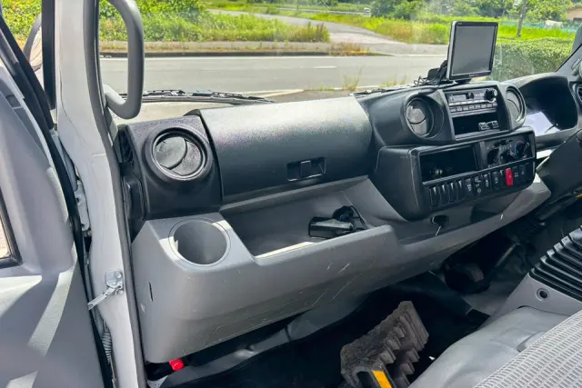 日野 デュトロ TKG-XZU605M(2WD)の写真28