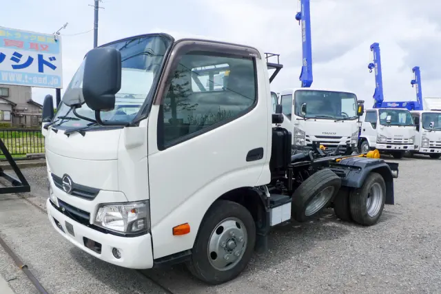 日野 デュトロ TKG-XZU605M(2WD)の写真1