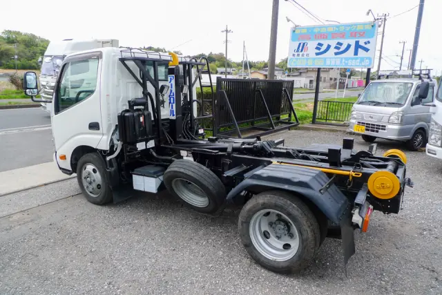 日野 デュトロ TKG-XZU605M(2WD)の写真5