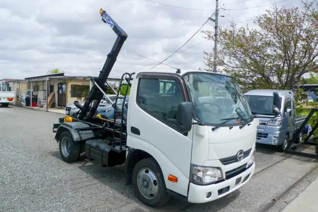 日野 デュトロ TKG-XZU605M(2WD)の写真15