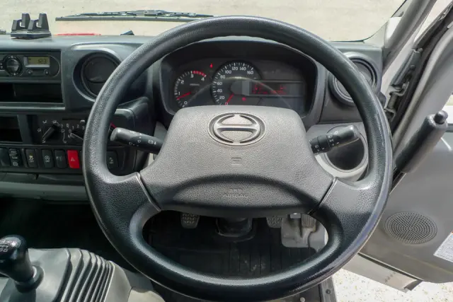 日野 デュトロ TKG-XZU605M(2WD)の写真29