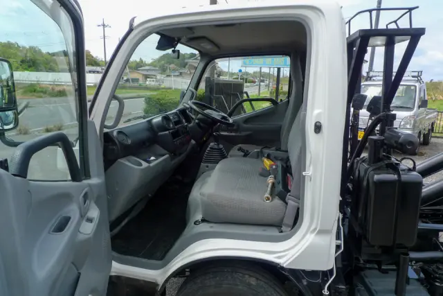 日野 デュトロ TKG-XZU605M(2WD)の写真32