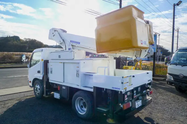 日野 デュトロ TKG-XZU600X(2WD)の写真5