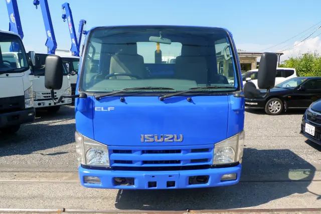 いすゞ エルフ TKG-NKR85A(2WD)の写真3