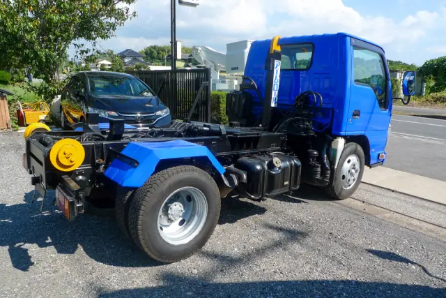 いすゞ エルフ TKG-NKR85A(2WD)の写真7