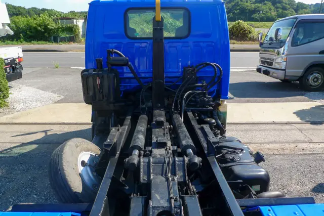 いすゞ エルフ TKG-NKR85A(2WD)の写真8