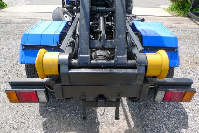 いすゞ エルフ TKG-NKR85A(2WD)の写真8