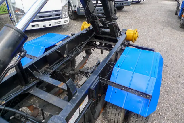 いすゞ エルフ TKG-NKR85A(2WD)の写真9