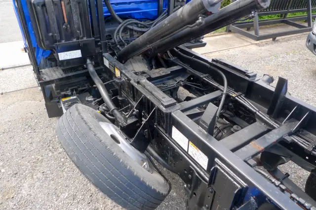 いすゞ エルフ TKG-NKR85A(2WD)の写真11