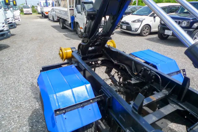 いすゞ エルフ TKG-NKR85A(2WD)の写真13