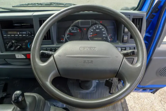 いすゞ エルフ TKG-NKR85A(2WD)の写真23