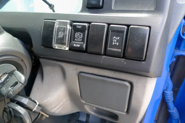 いすゞ エルフ TKG-NKR85A(2WD)の写真25