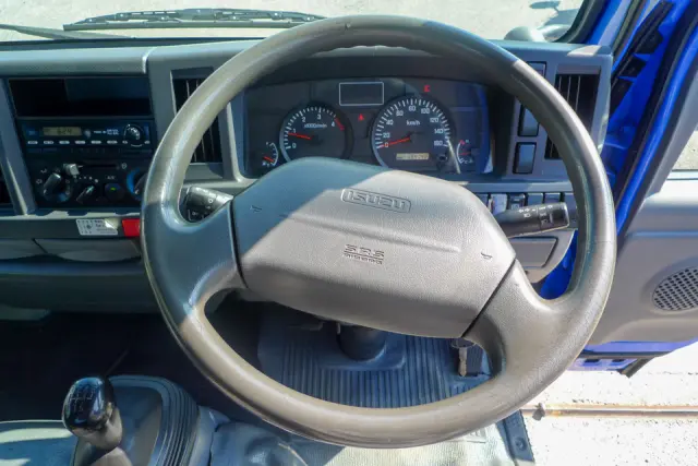 いすゞ エルフ TKG-NKR85A(2WD)の写真28