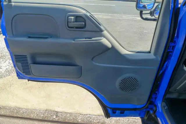 いすゞ エルフ TKG-NKR85A(2WD)の写真31