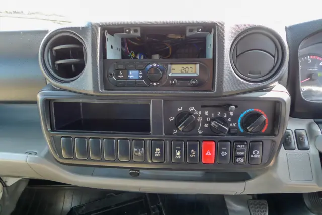 日野 デュトロ TKG-XZU600X(2WD)の写真40